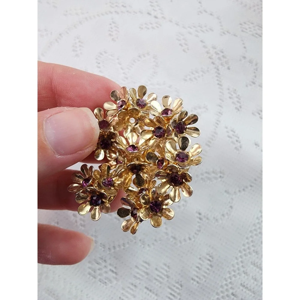 Vintage Mid Century Flower Cluster Brooch Pink Gold Tone Boho Cottage Purple 50s